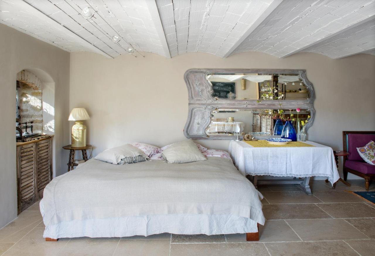 Vineyard Garden Studio Mont-Saint-Jean  ภายนอก รูปภาพ